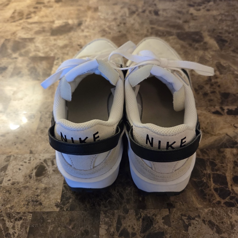 Nike Waffle Debut Women's sz 8 Low Top Lace-Up Sneakers Sanddrift casual active - Picture 9 of 16
